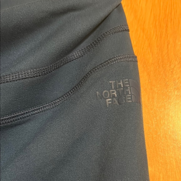 The North Face Blue Leggings Versatile and Comfortable - Picture 3 of 3